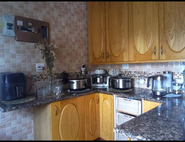 3 BEDROOM HOUSE FOR SALE IN VANDERBIJLPARK SE 1